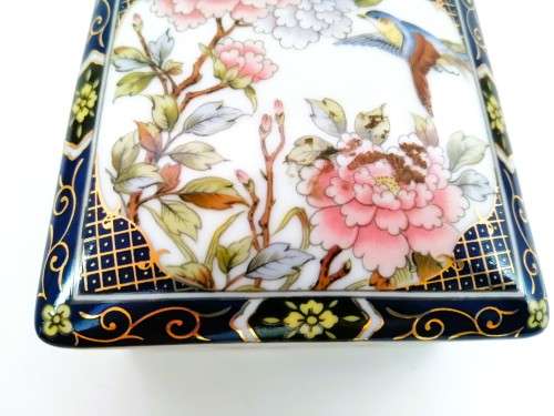 Beautiful round lidded trinket pot Navy and gold with birds