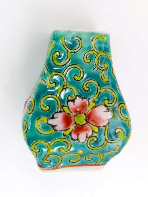 Chinese porcelain hand painted vase