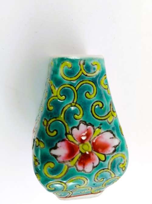 Chinese porcelain hand painted vase