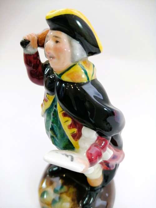 Royal Doulton Town Crier HN3261