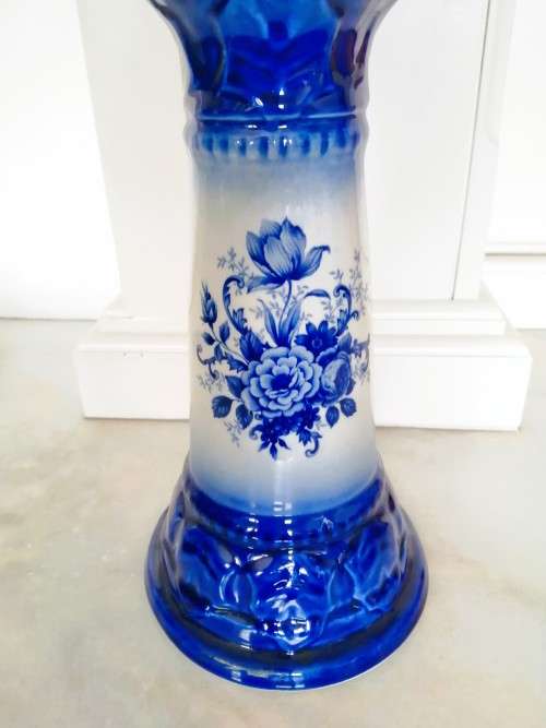 A large decorative Jardiniere ceramic stand with Plant Pot