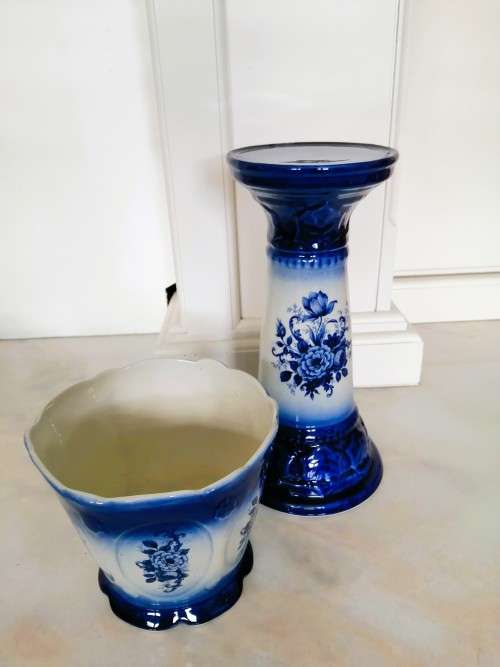 A large decorative Jardiniere ceramic stand with Plant Pot