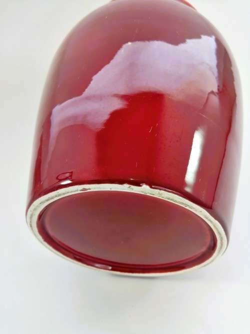 Vibrant red Pottery pot