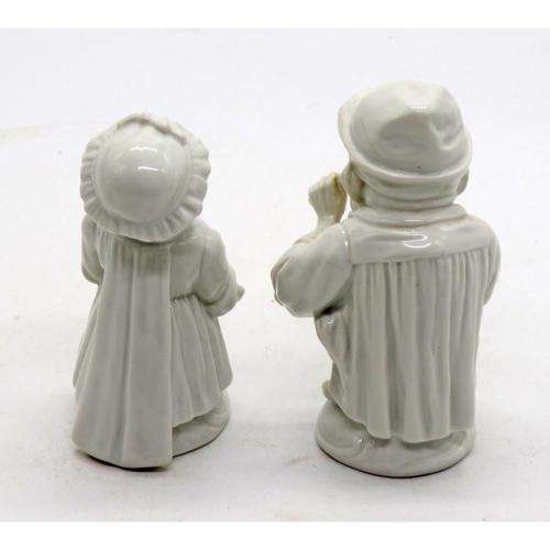 German Heinz Schaubach Unterweissbach porcelain figurine of a dachshund playing musical instruments