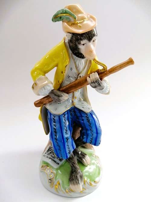 Eleven Dresden Monkey Musical Band figurines