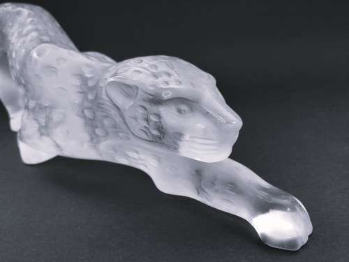 Large Lalique frosted crystal `Zeila Panther` figurine