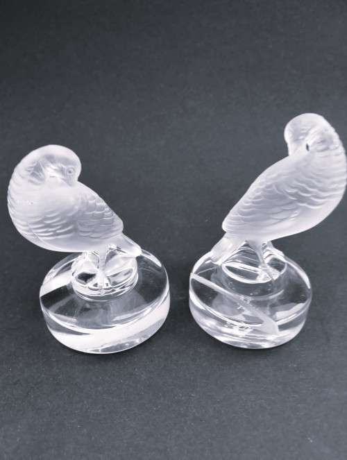Pair Lalique France Frosted Crystal Bird Glass Figurine Place Card Setting
