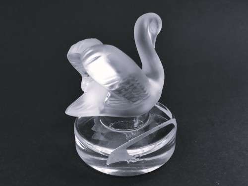 Lalique France Frosted Crystal Swan Bird Glass Figurine Place Card Setting