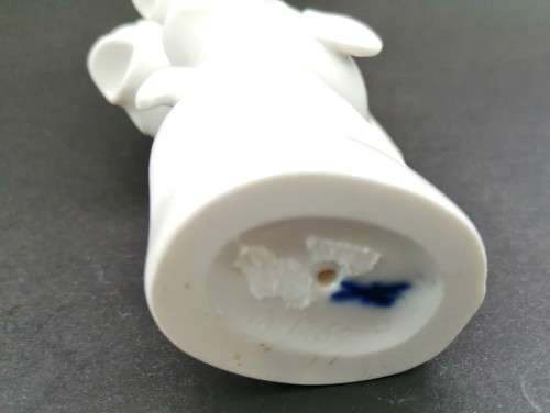 Meissen blanc-de-chine shoal of three fish figurine modelled by Willi Munche-Khe in 1936