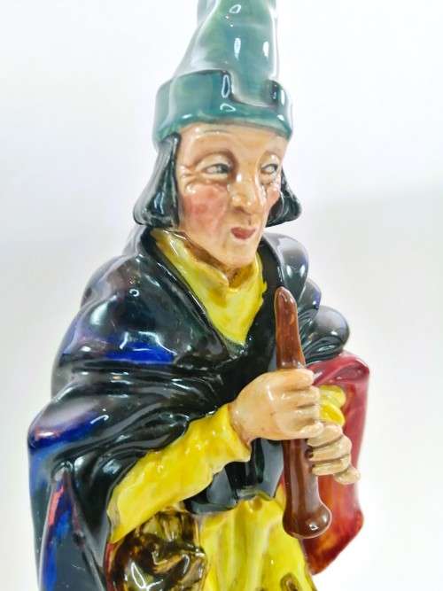 Royal Doulton The Pied Piper England Figurine HN 2102 Earlier version