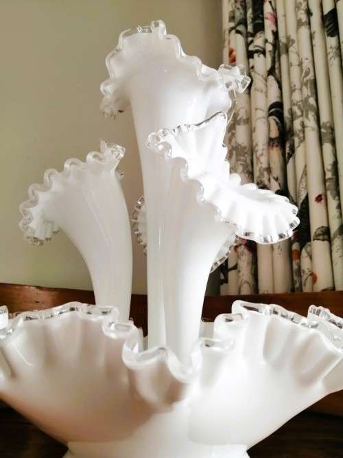 Rare vintage Fenton milk glass Silver Crest four horn epergne Centerpiece