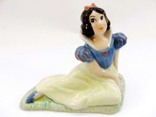 Wade Snow White and the Seven Dwarfs full set Stamped Wade, 1980`s