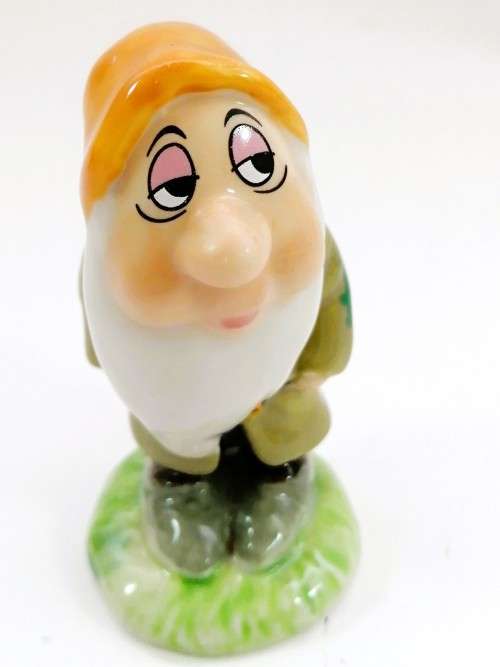 Wade Snow White and the Seven Dwarfs full set Stamped Wade, 1980`s