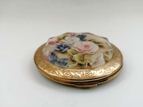 BEAUTIFUL VINTAGE 1950S ENGLISH MADE ROSE COMPACT MIRROR AND POWDER CASE