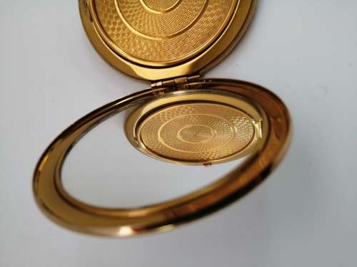 BEAUTIFUL VINTAGE 1950S ENGLISH MADE ROSE COMPACT MIRROR AND POWDER CASE