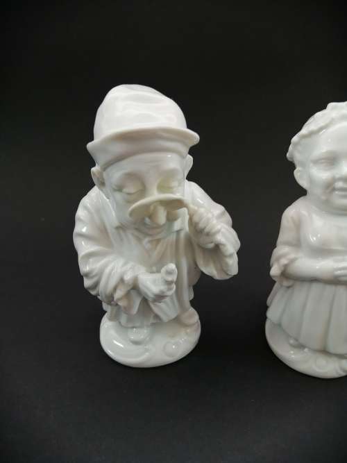 Fabulous Capodimonte Ginori blanc-de-chine `Mansion House Dwarf figurines