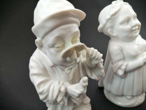 Fabulous Capodimonte Ginori blanc-de-chine `Mansion House Dwarf figurines