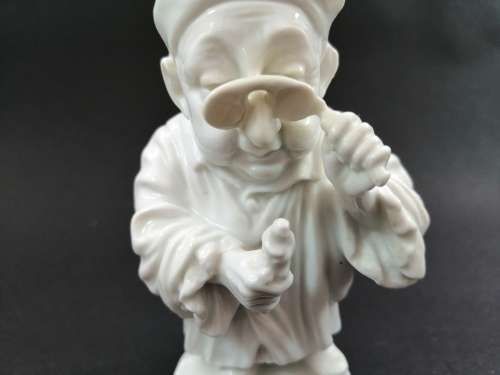 Fabulous Capodimonte Ginori blanc-de-chine `Mansion House Dwarf figurines