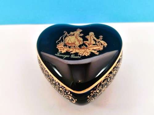 Limoges France La Reine Castel Cobalt Blue and 22k Gold Trinket box