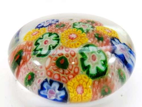 Stunning art glass paperweight MILLEFIORE