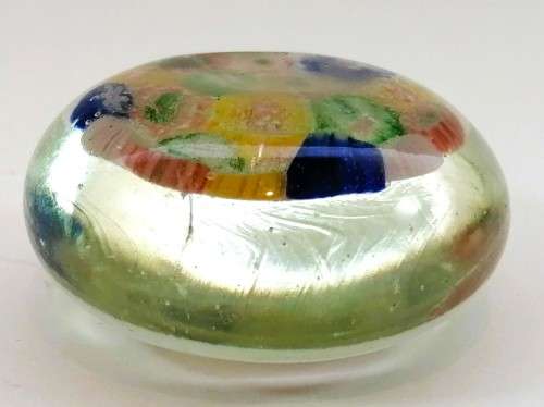 Stunning art glass paperweight MILLEFIORE