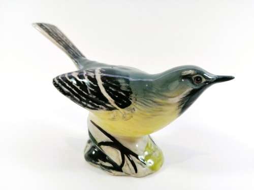 Beswick Grey Wagtail Garden Bird Model 1041