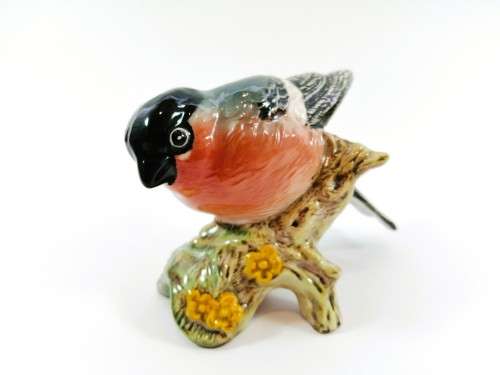 Beswick Bullfinch Garden Bird Model 1042