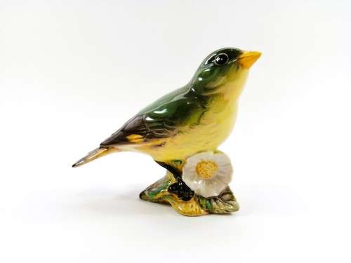 Beswick Greenfinch Garden Bird Model 2105