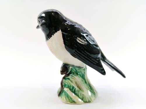 Beswick Stonechat Garden Bird Model 2274