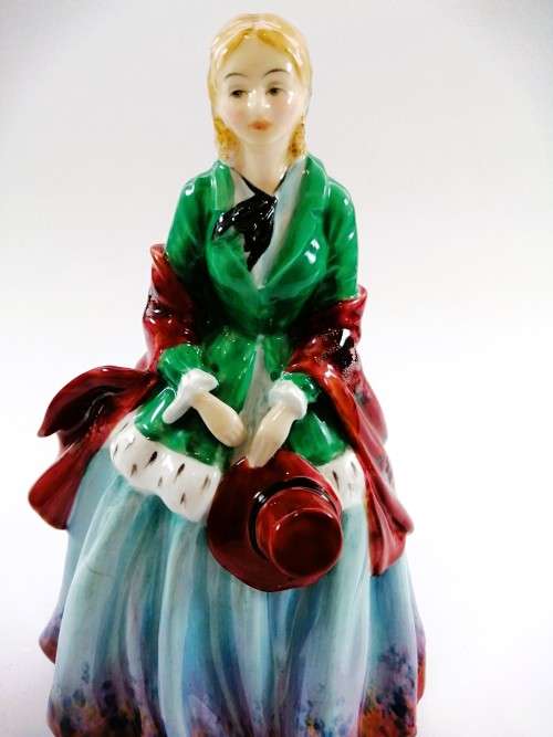 PARAGON BONE CHINA DOLL FIGURE LADY CAMILLA