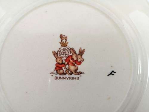 Royal Doulton BUNNYKINS 1937 - 1953  Plate signed