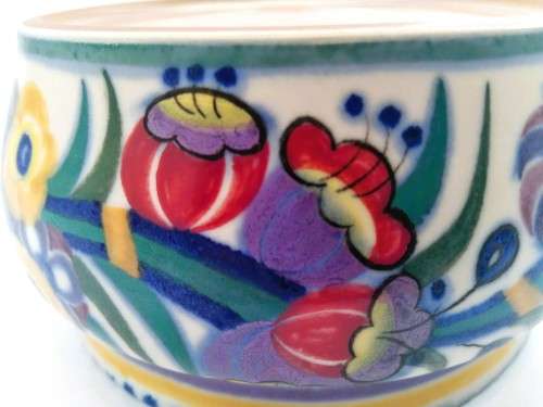 Early 1930`s Poole Pottery EE pattern Bowl