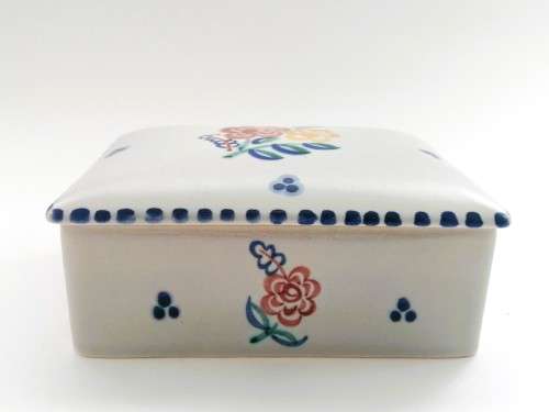Poole Pottery Hand Painted Trinket Box 1959-1967