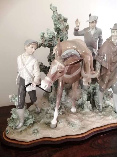 HUGE Magnificent LLADRO FIGURE GROUP, SUCCESSFUL HUNT, BIG GAME