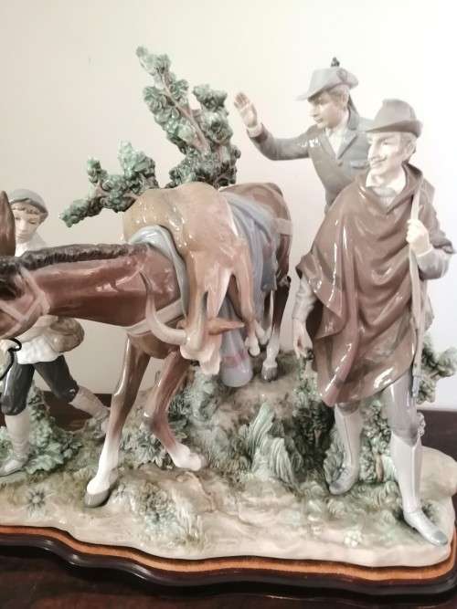 HUGE Magnificent LLADRO FIGURE GROUP, SUCCESSFUL HUNT, BIG GAME