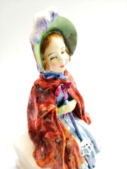 Little Lady Make Believe HN1870  Royal Doulton Figurine