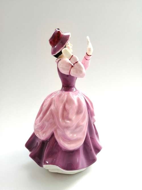 Royal Doulton Lady Pamela HN 2718
