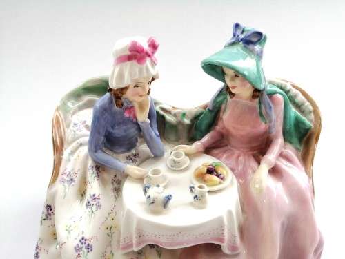 Royal Doulton figurine Afternoon Tea hn1747 1935