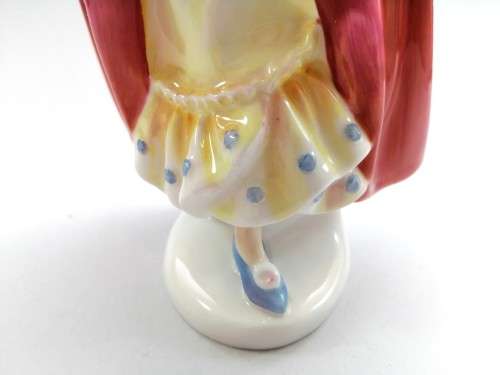 Masquerade HN2259  Royal Doulton Figurine