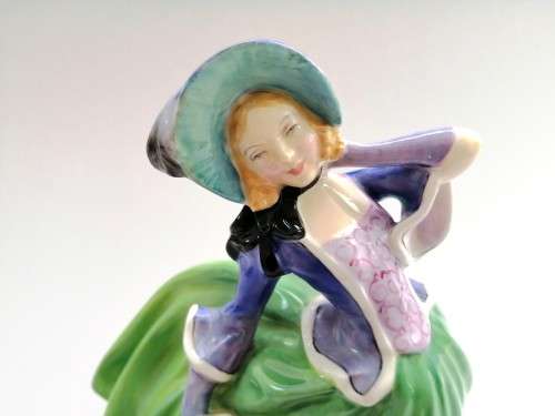 Royal Doulton Autumn Breezes HN 1913 Figurine