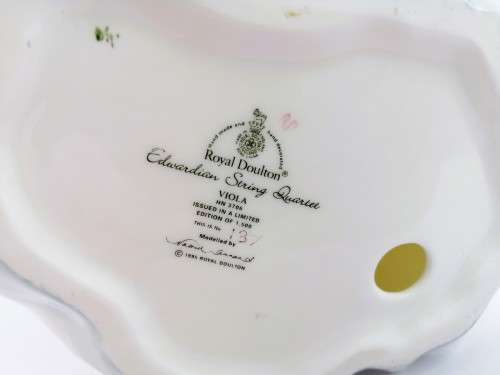 Royal Doulton The Edwardian String Quartet VIOLA HN3706