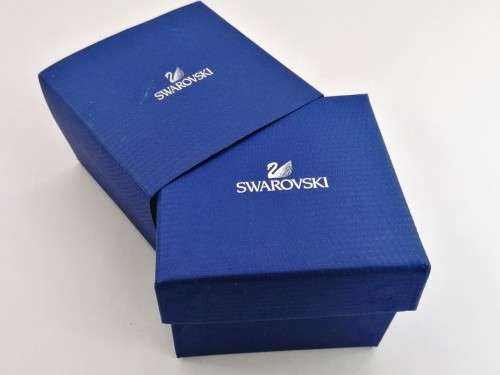 Swarovski 1077419 Kris Bear A Rose for you Kris Bear Boy Offering Flower to Girl