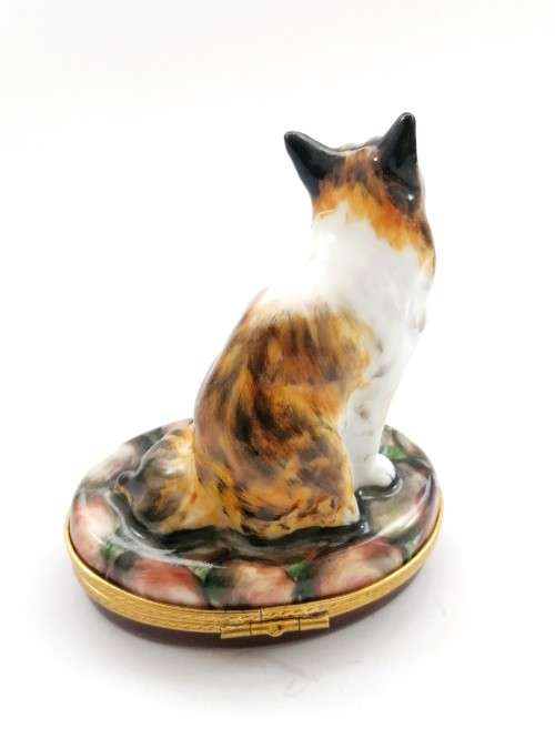 Limoges France LTD Hinged Trinket Box Tabby and White Cat sat on Cushion Peint Main Marque