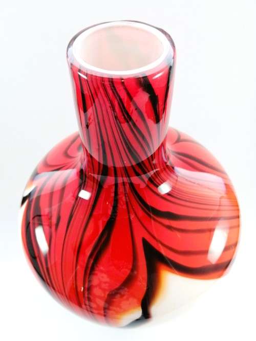 Mid-centry Krosna Josefina? Art glass vibrant orange and red vase