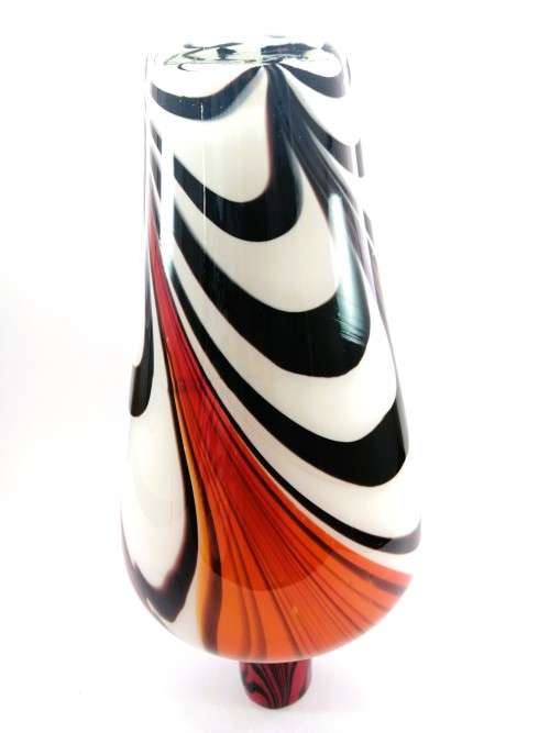 Mid-centry Krosna Josefina? Art glass vibrant orange and red vase
