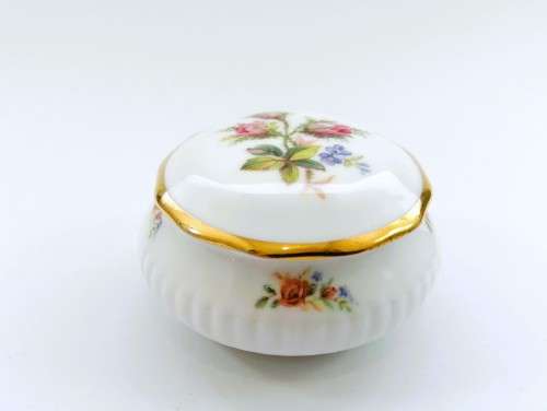 Royal Albert Moss Rose vintage Porcelain Bird Trinket Box