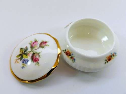 Royal Albert Moss Rose vintage Porcelain Bird Trinket Box