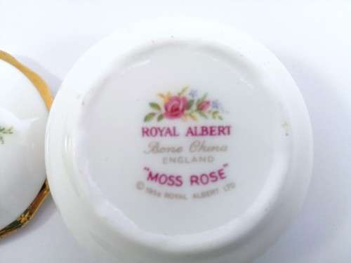 Royal Albert Moss Rose vintage Porcelain Bird Trinket Box