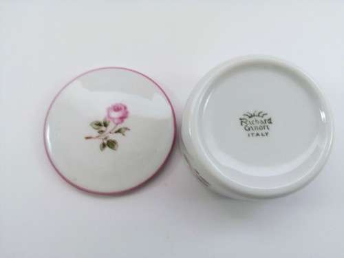 Richard Ginori Italy Round Porcelain Lidded Trinket Box