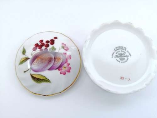 Royal Worcester  Spood Hammersley Round Porcelain Lidded Trinket Box
